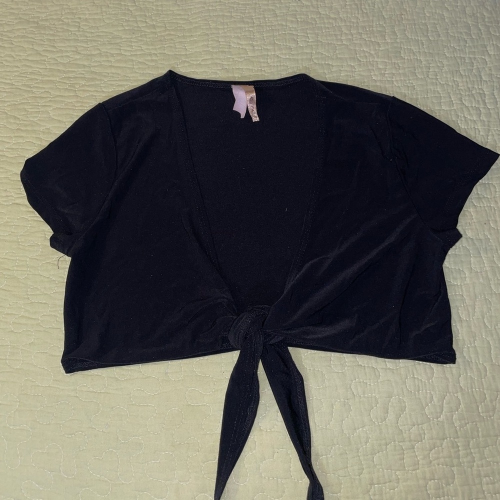 Super cute crop top